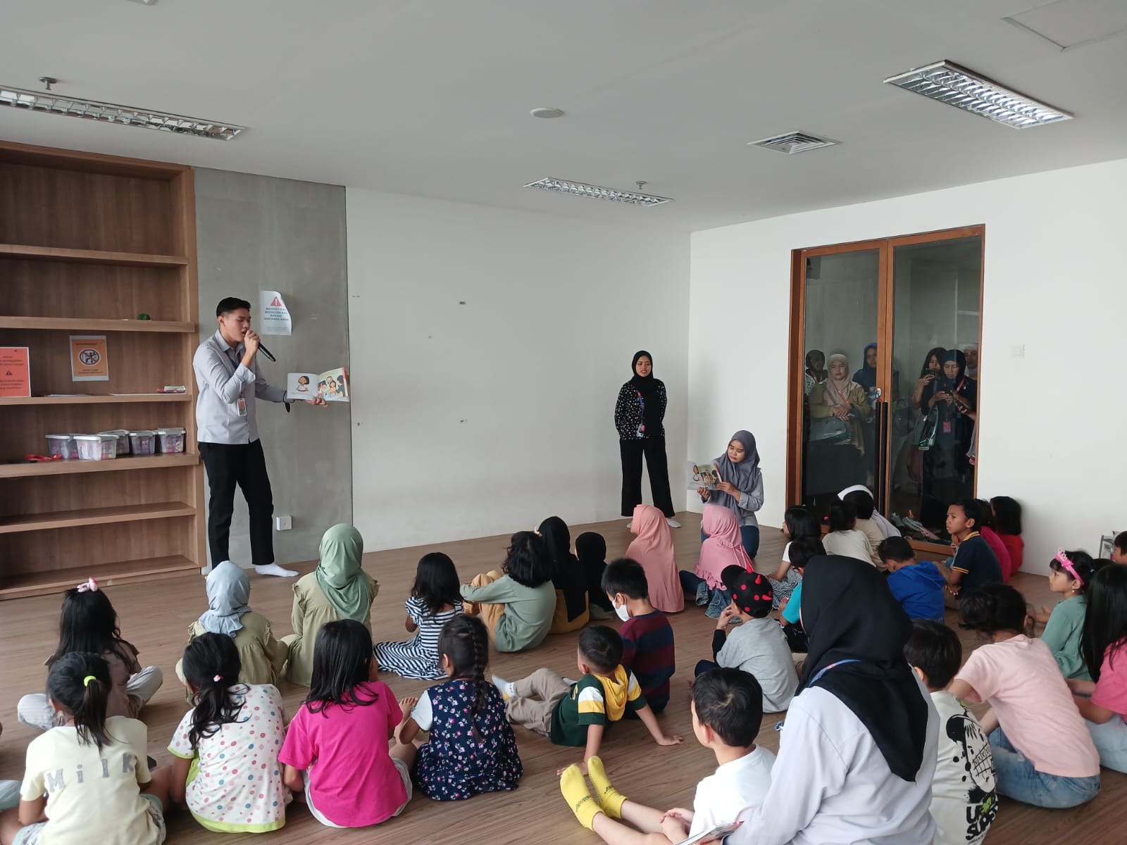 Liburan Sekolah Di Perpustakaan Jakarta